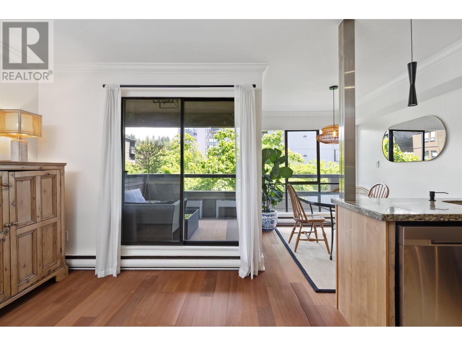 309 1363 CLYDE AVENUE