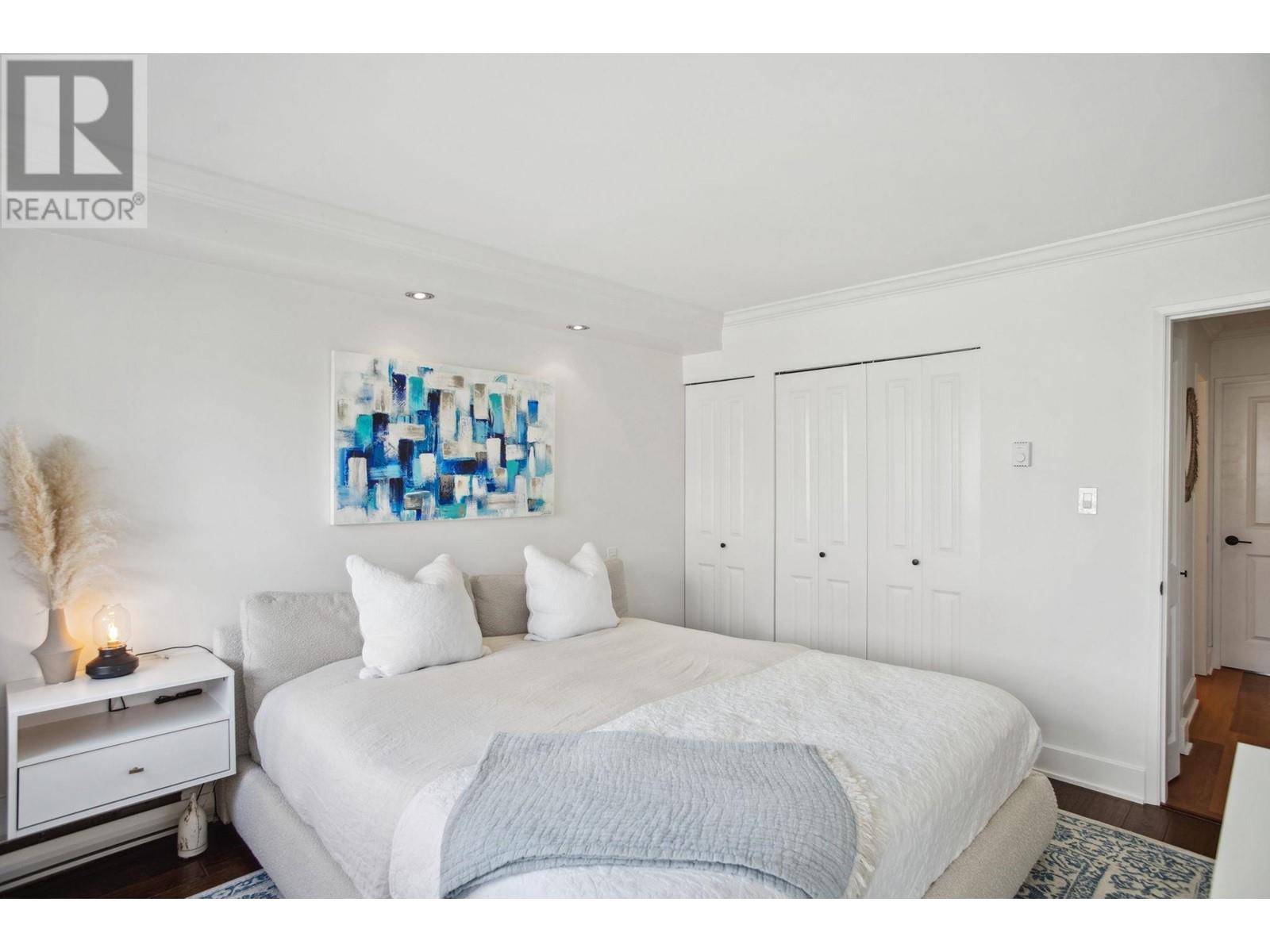 309 1363 CLYDE AVENUE