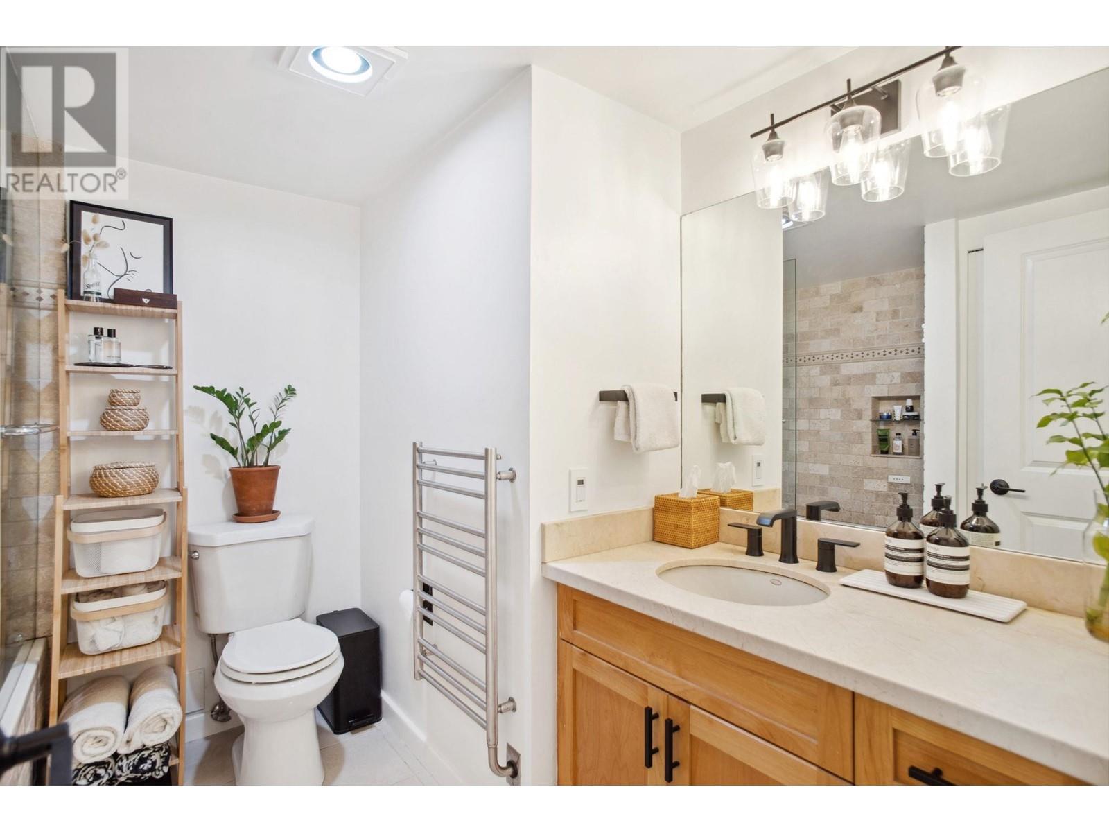 309 1363 CLYDE AVENUE