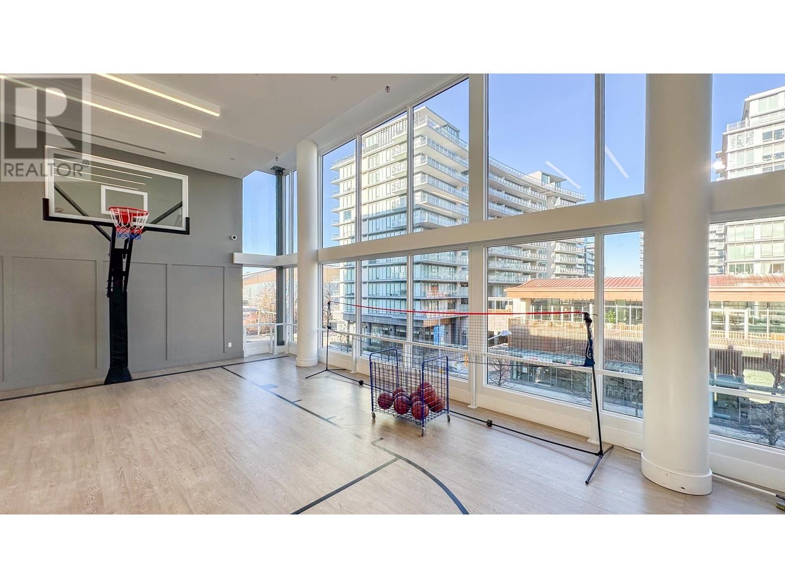 Listing Picture 25 of 31 : 409 6900 PEARSON WAY, Richmond / 烈治文 - 魯藝地產 Yvonne Lu Group - MLS Medallion Club Member