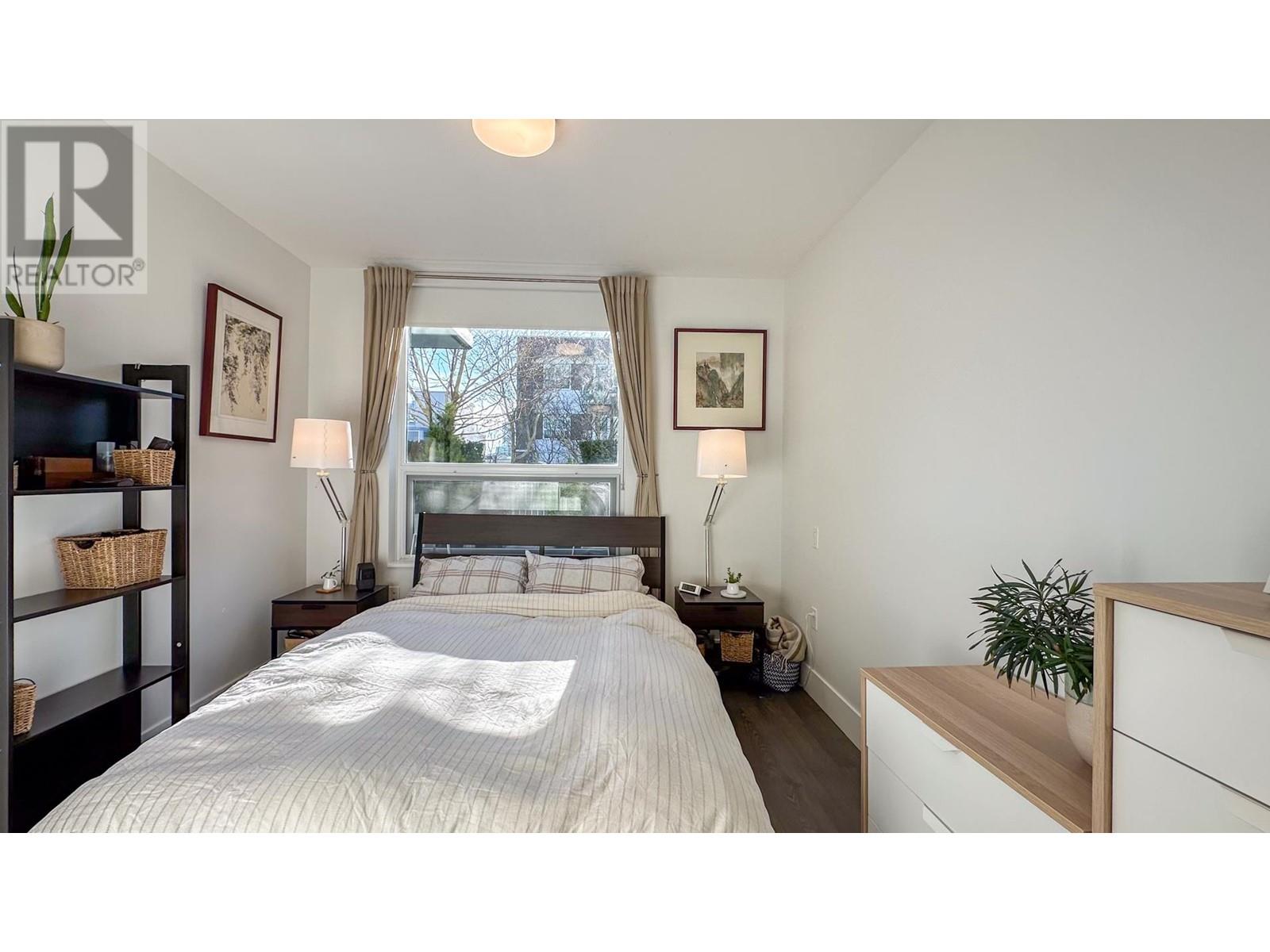 Listing Picture 10 of 31 : 409 6900 PEARSON WAY, Richmond / 烈治文 - 魯藝地產 Yvonne Lu Group - MLS Medallion Club Member