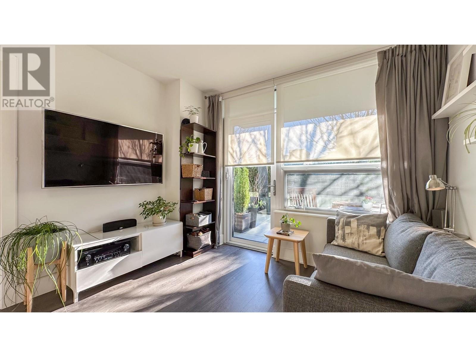 Listing Picture 8 of 31 : 409 6900 PEARSON WAY, Richmond / 烈治文 - 魯藝地產 Yvonne Lu Group - MLS Medallion Club Member