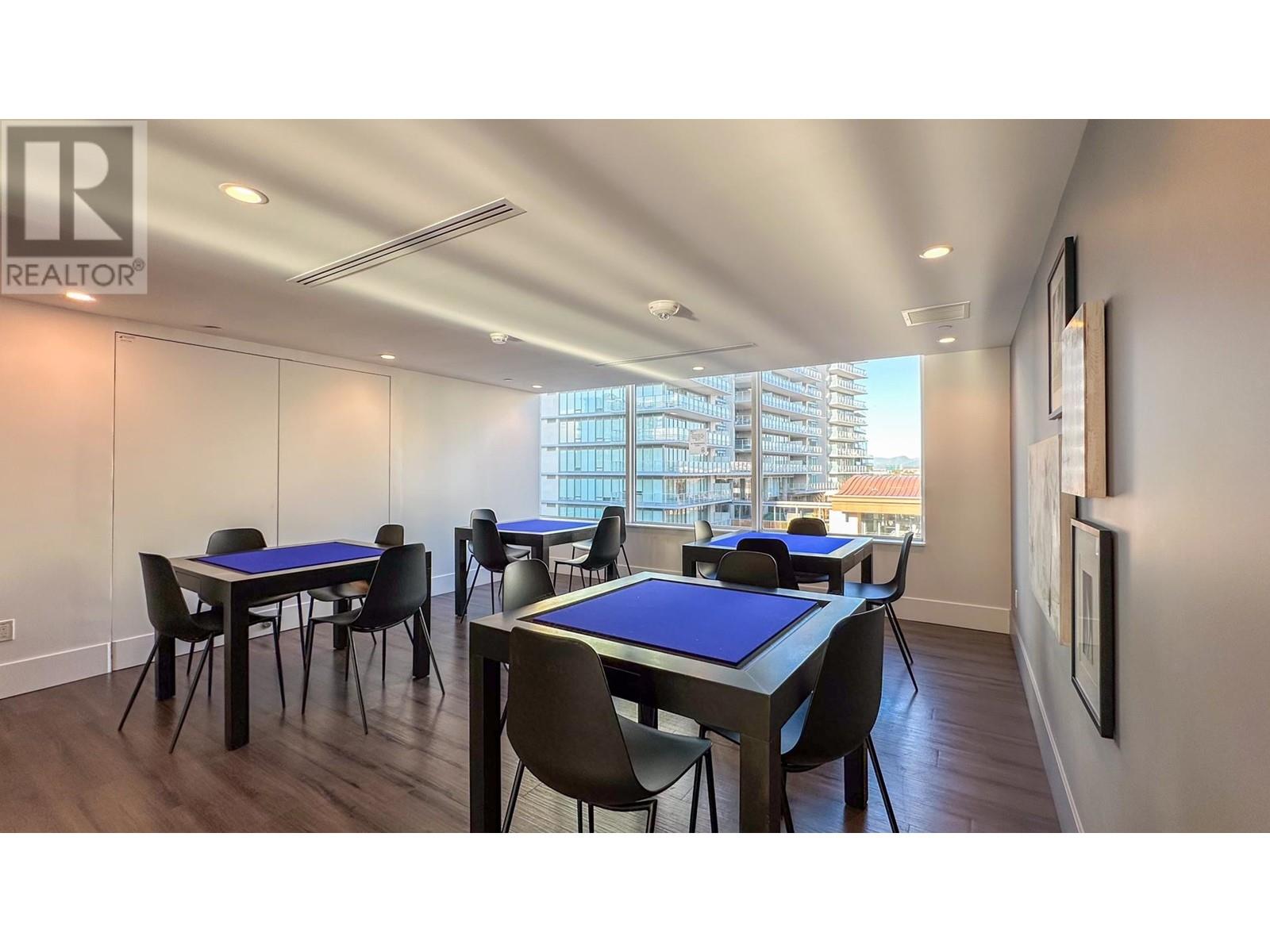 Listing Picture 24 of 31 : 409 6900 PEARSON WAY, Richmond / 烈治文 - 魯藝地產 Yvonne Lu Group - MLS Medallion Club Member