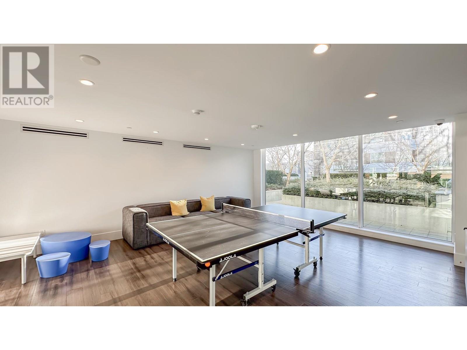 Listing Picture 20 of 31 : 409 6900 PEARSON WAY, Richmond / 烈治文 - 魯藝地產 Yvonne Lu Group - MLS Medallion Club Member