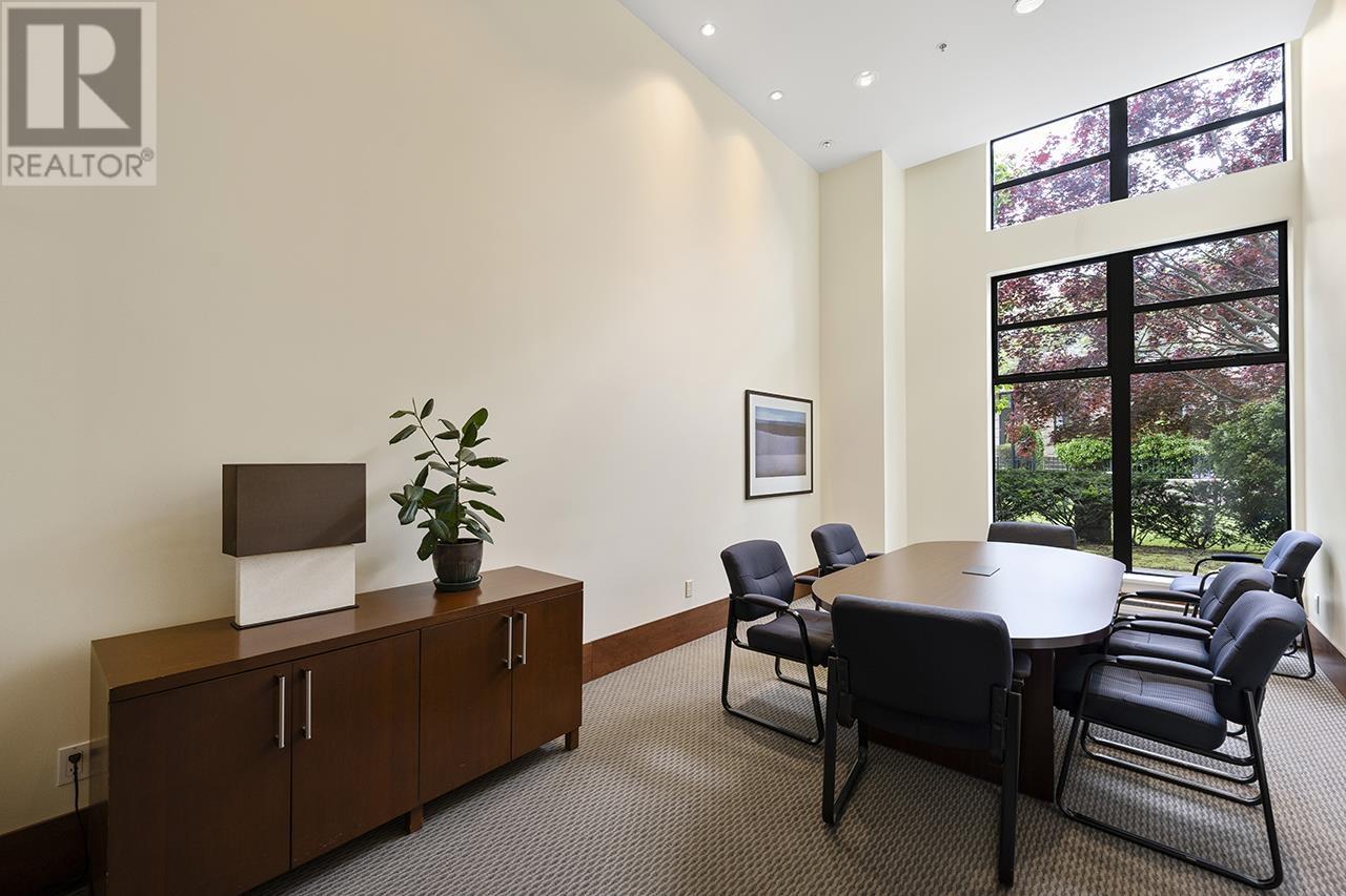 Listing Picture 5 of 35 : 1503 4333 CENTRAL BOULEVARD, Burnaby / 本拿比 - 魯藝地產 Yvonne Lu Group - MLS Medallion Club Member
