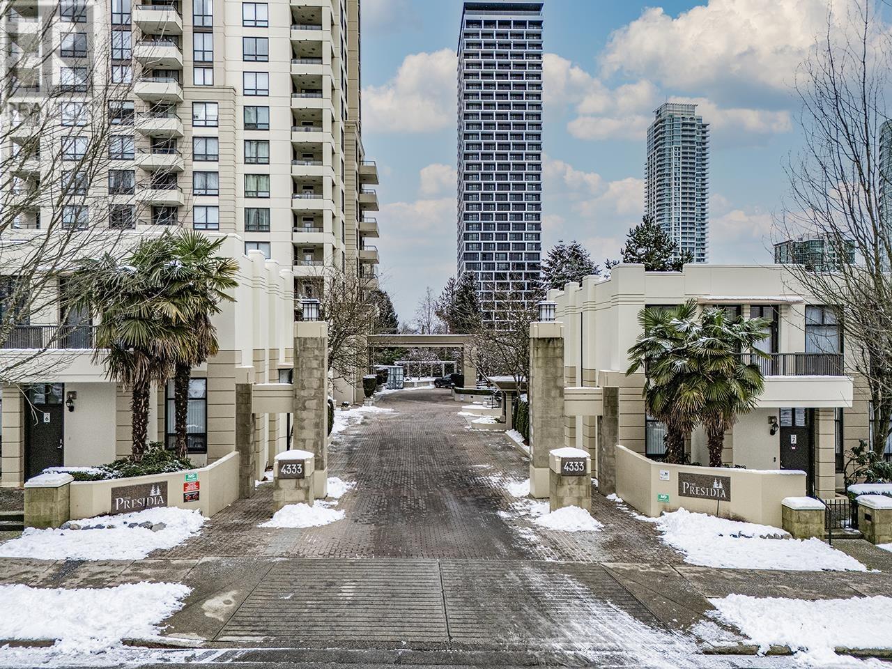 Listing Picture 2 of 35 : 1503 4333 CENTRAL BOULEVARD, Burnaby / 本拿比 - 魯藝地產 Yvonne Lu Group - MLS Medallion Club Member