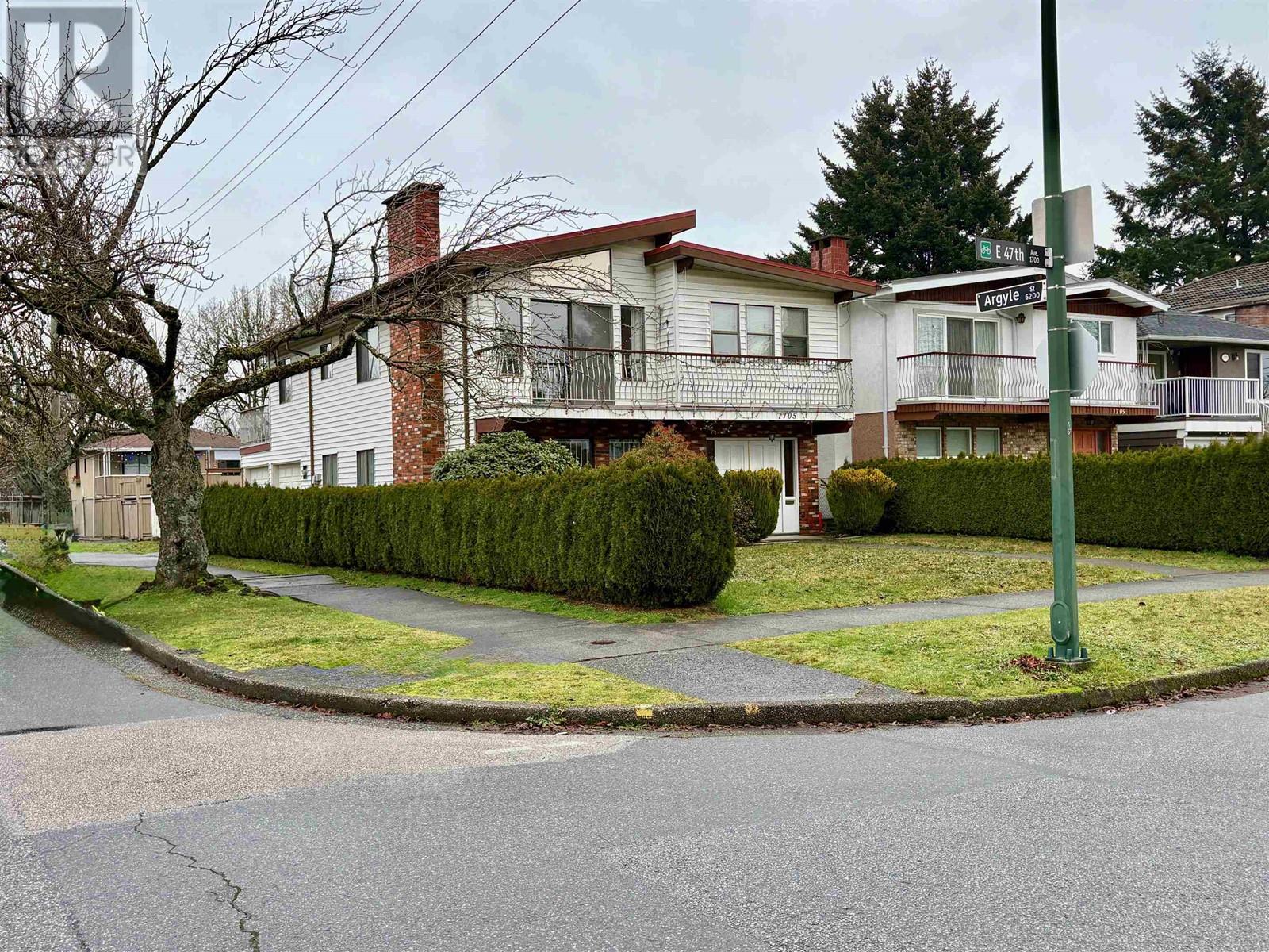 1705 E 47TH AVENUE, vancouver, British Columbia