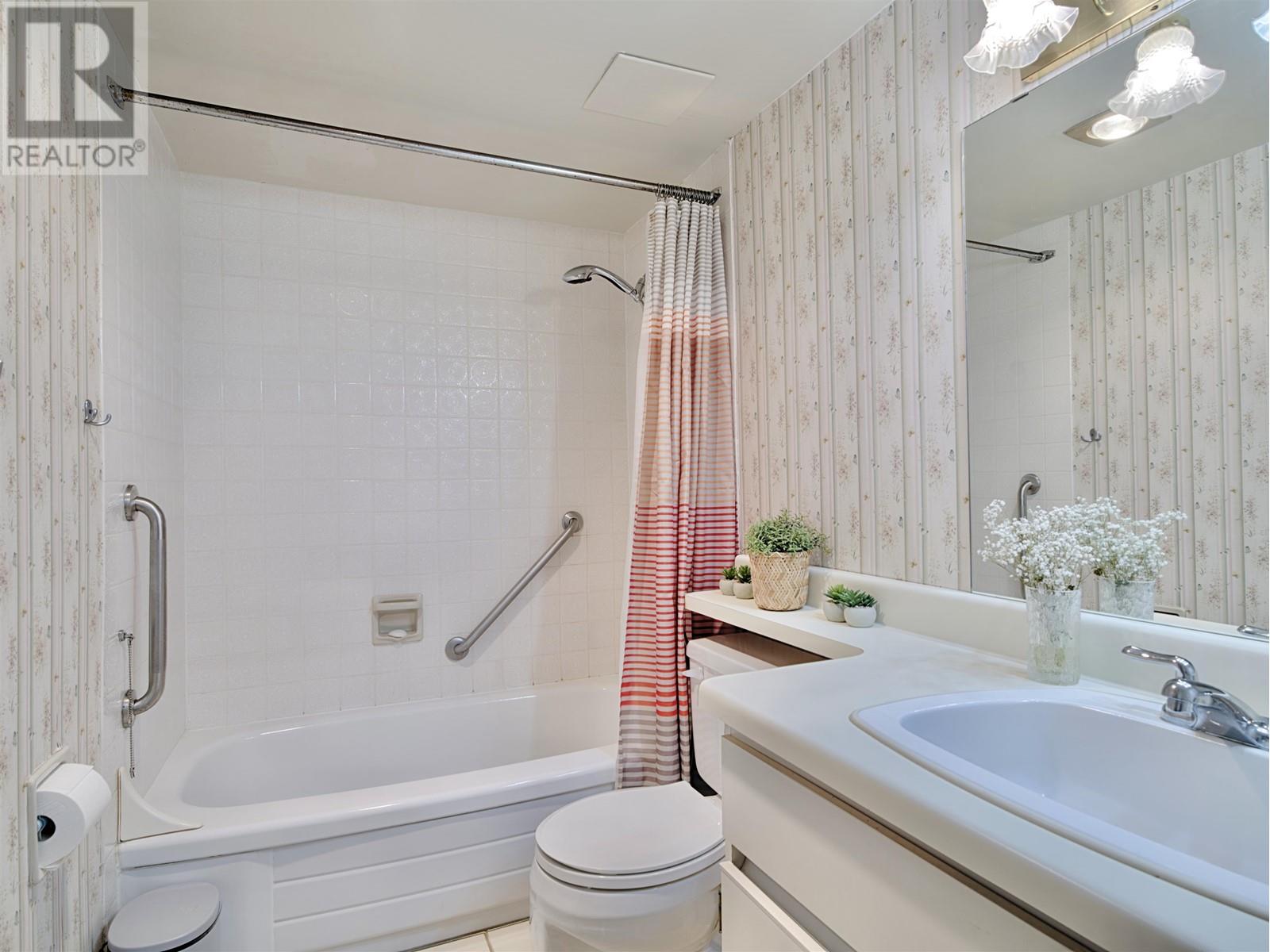 1205 2020 Fullerton Avenue, North Vancouver, British Columbia  V7P 3G3 - Photo 5 - R2961486