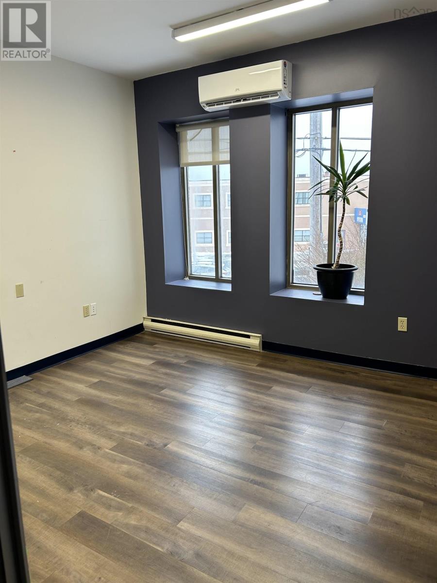 6300 Lady Hammond Road, Halifax, Nova Scotia  B3K 2R6 - Photo 10 - 202502267