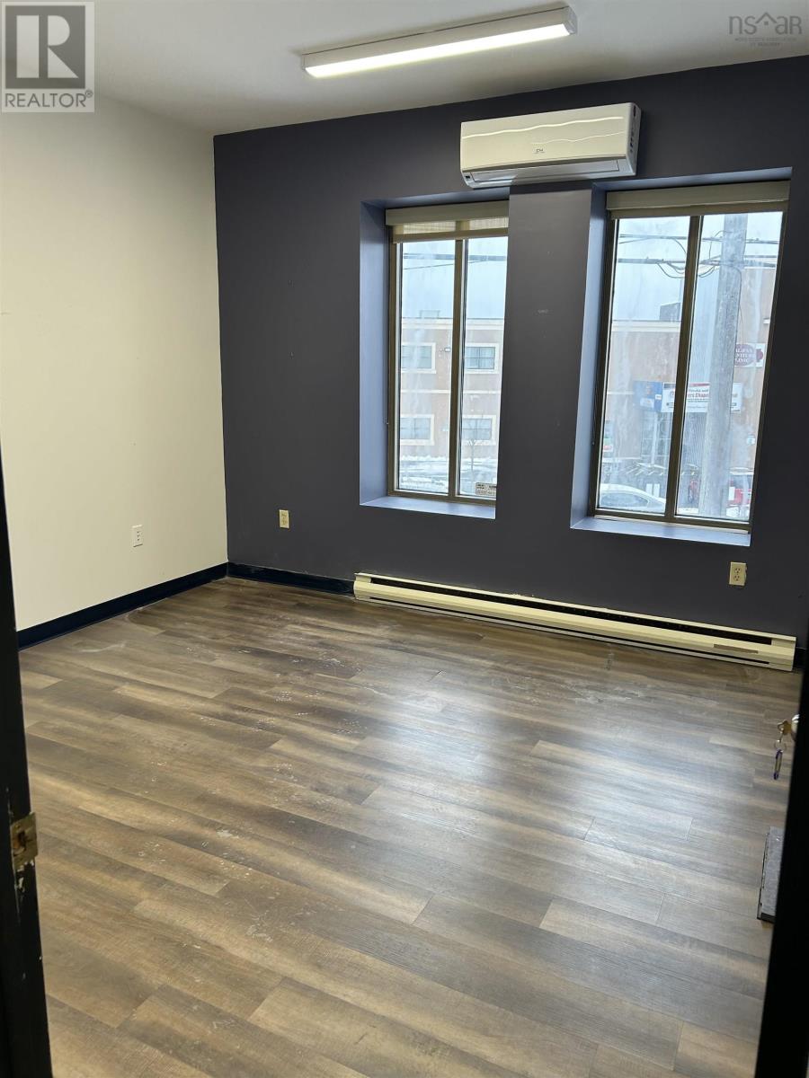 6300 Lady Hammond Road, Halifax, Nova Scotia  B3K 2R6 - Photo 11 - 202502267