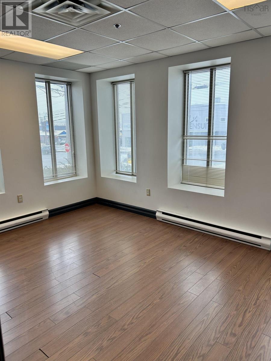 6300 Lady Hammond Road, Halifax, Nova Scotia  B3K 2R6 - Photo 4 - 202502267