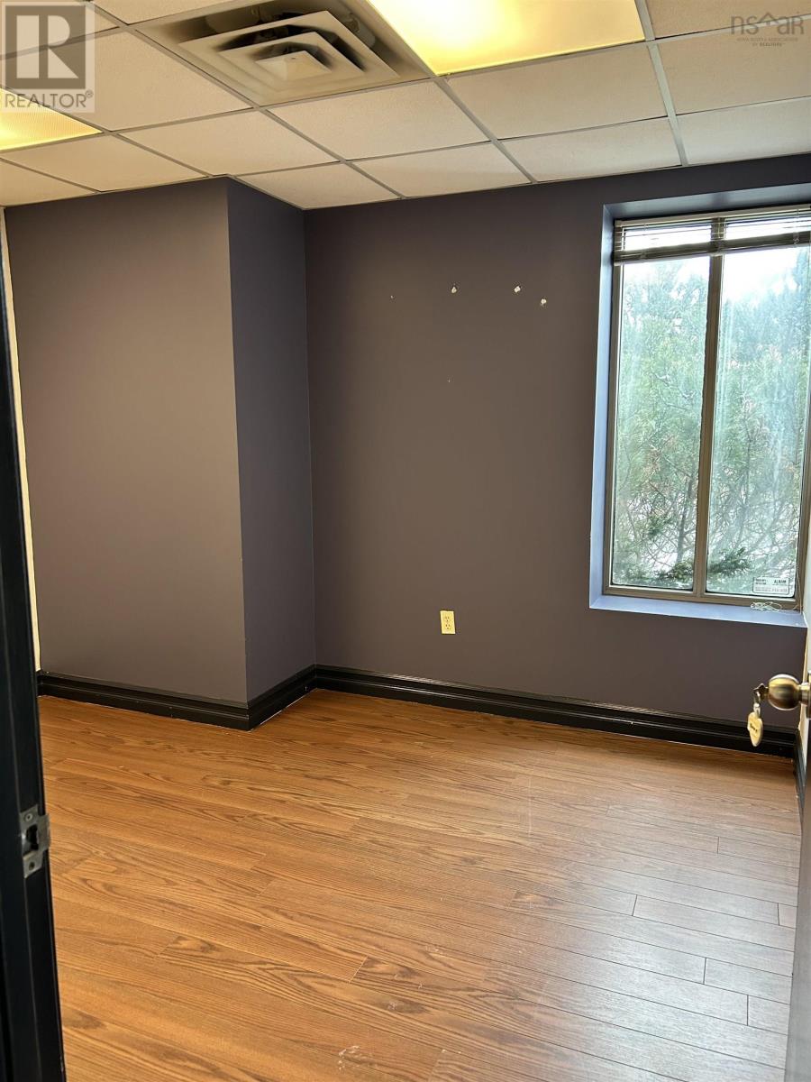 6300 Lady Hammond Road, Halifax, Nova Scotia  B3K 2R6 - Photo 7 - 202502267