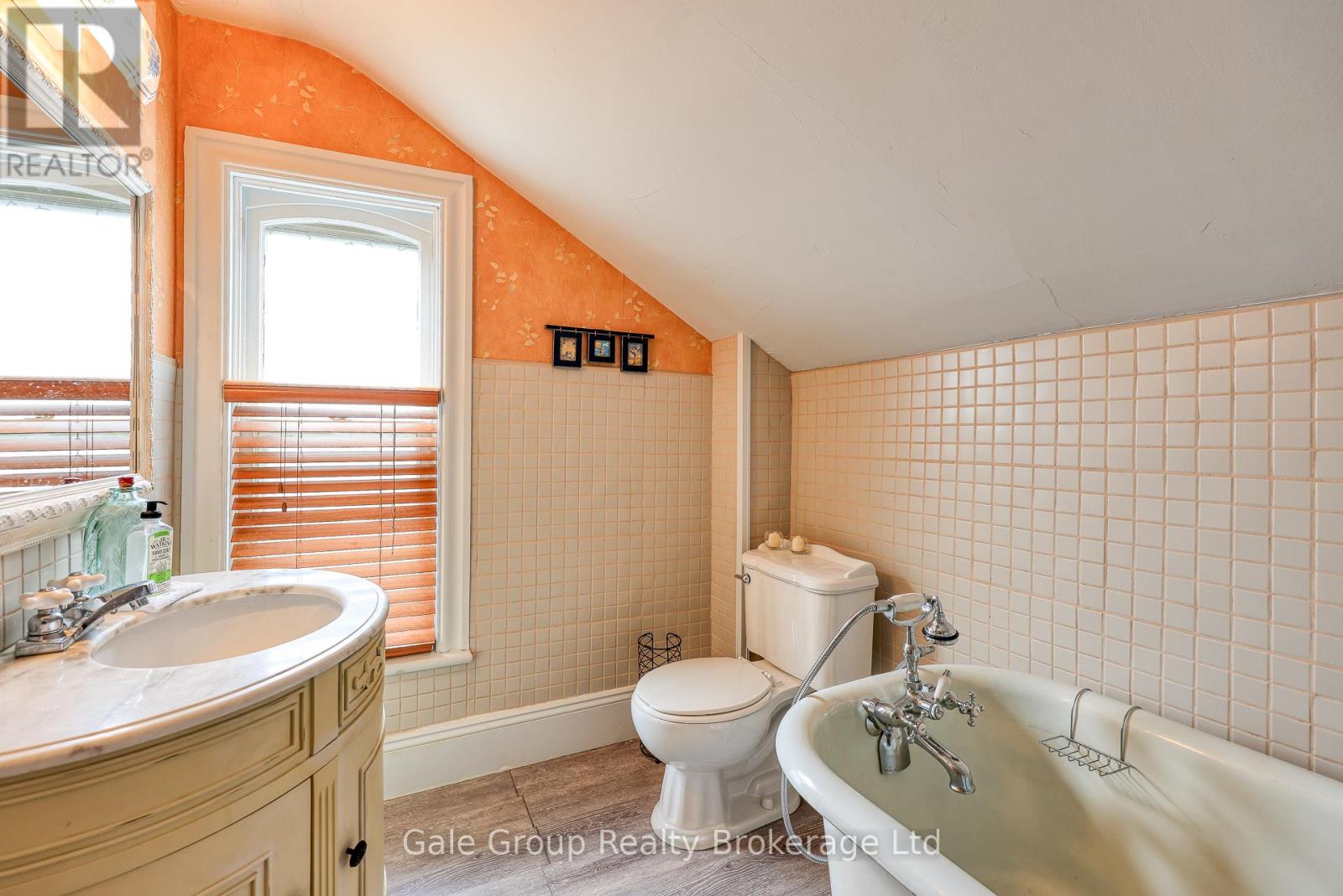 13 Oxford Street, Woodstock (Woodstock - North), Ontario  N4S 6A2 - Photo 17 - X11956677
