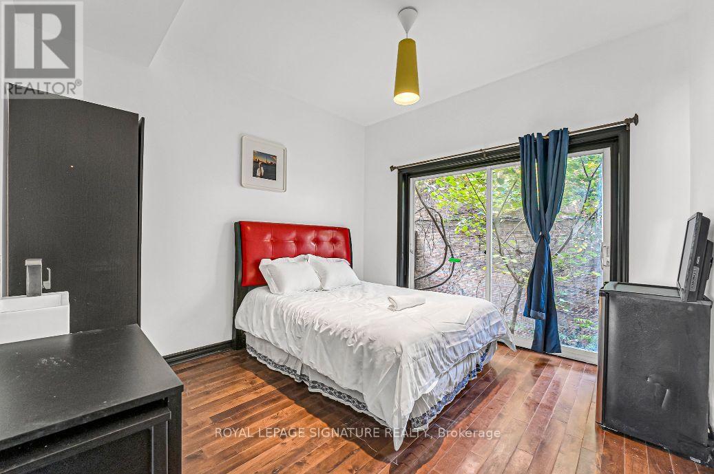 2 Monteith Street, Toronto, Ontario  M4Y 1K7 - Photo 15 - C11950762