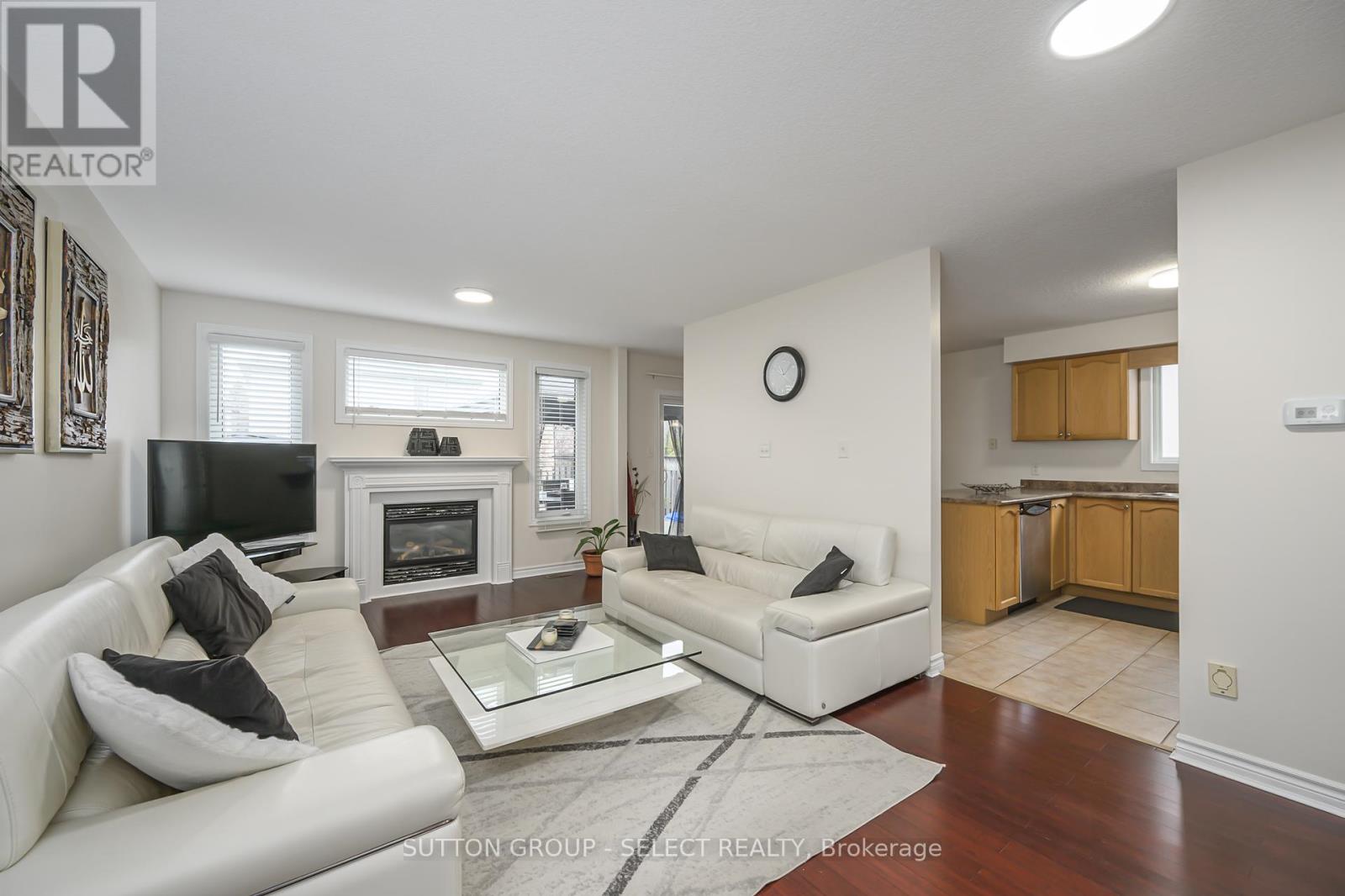 Photo 7 of 36 for 908 Blythwood Road