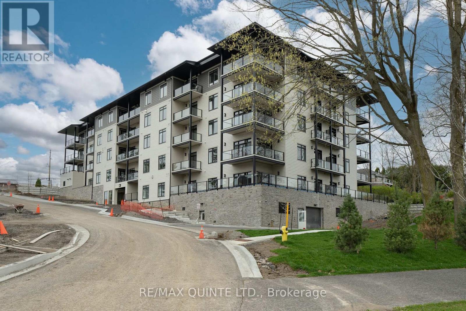 306 - 17 CLEAVE AVENUE, Prince Edward County, Ontario