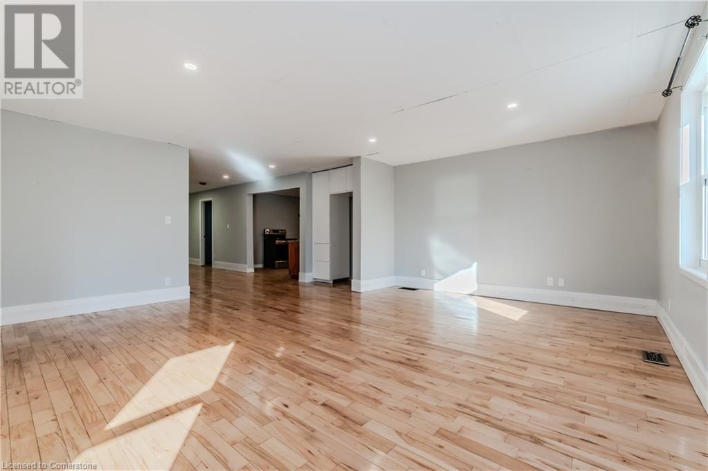 42 Walnut Street, Kitchener, Ontario  N2G 1P6 - Photo 8 - 40696018