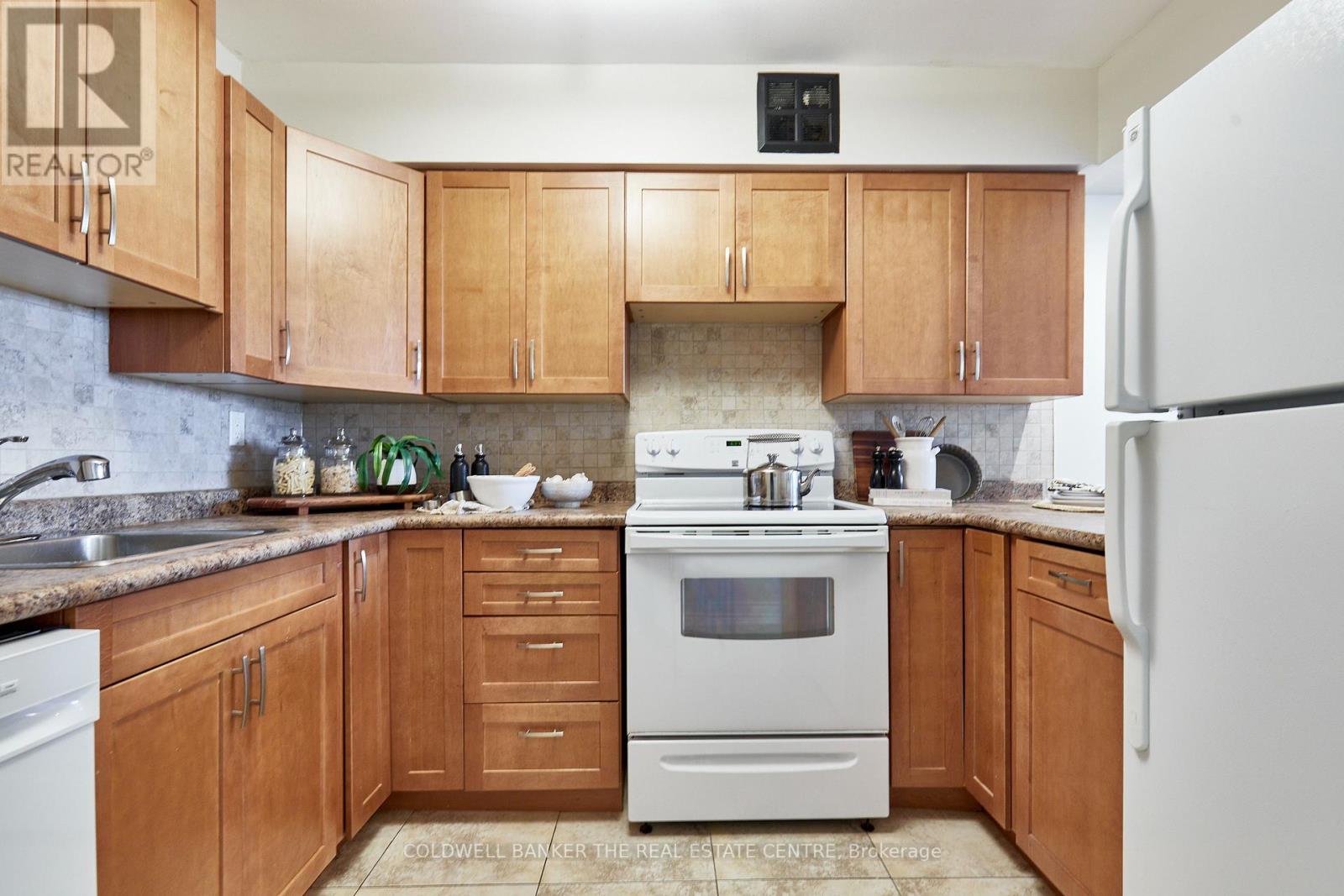 401 - 2 Westney Road N, Ajax, Ontario  L1T 3H3 - Photo 4 - E11957091