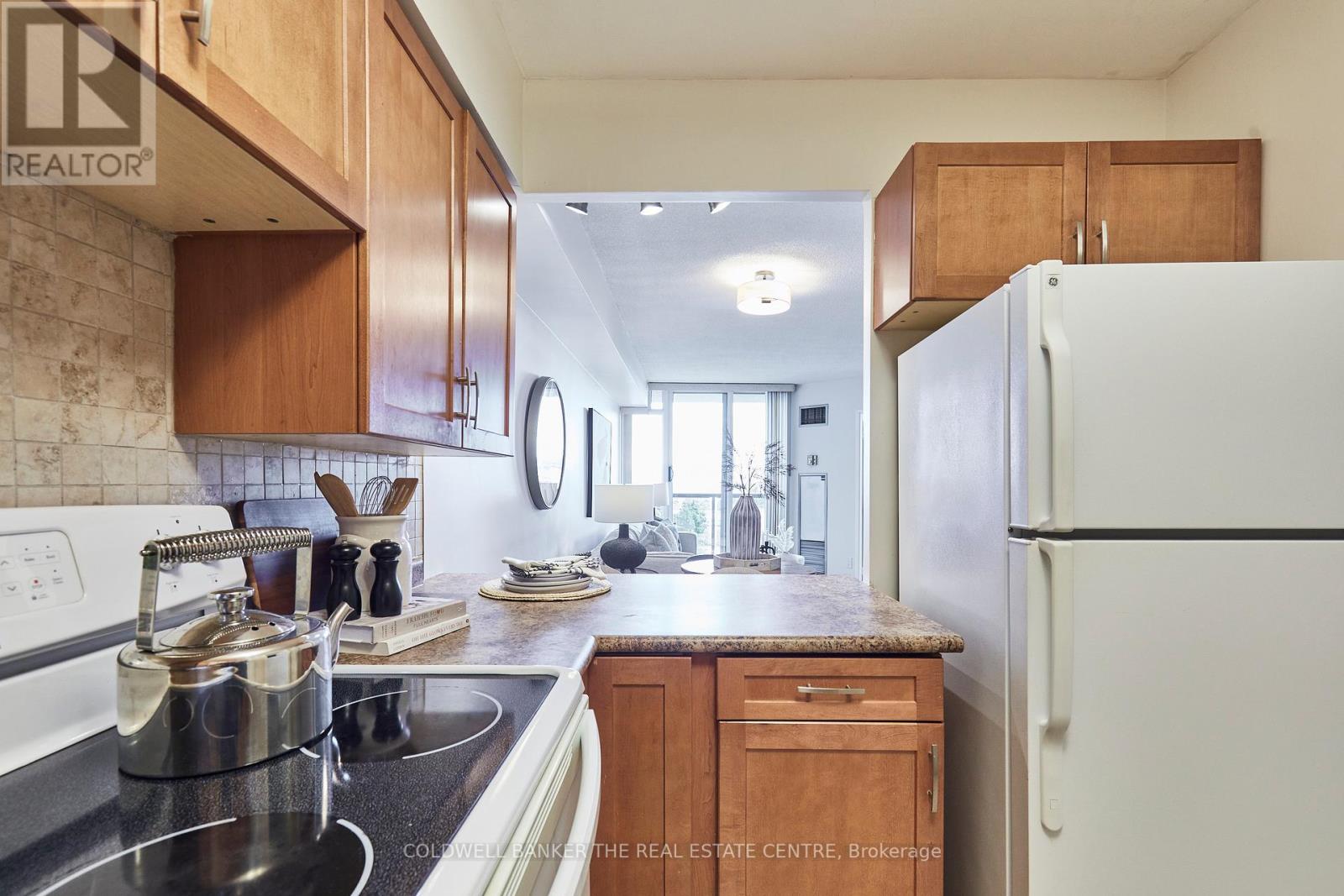 401 - 2 Westney Road N, Ajax, Ontario  L1T 3H3 - Photo 5 - E11957091
