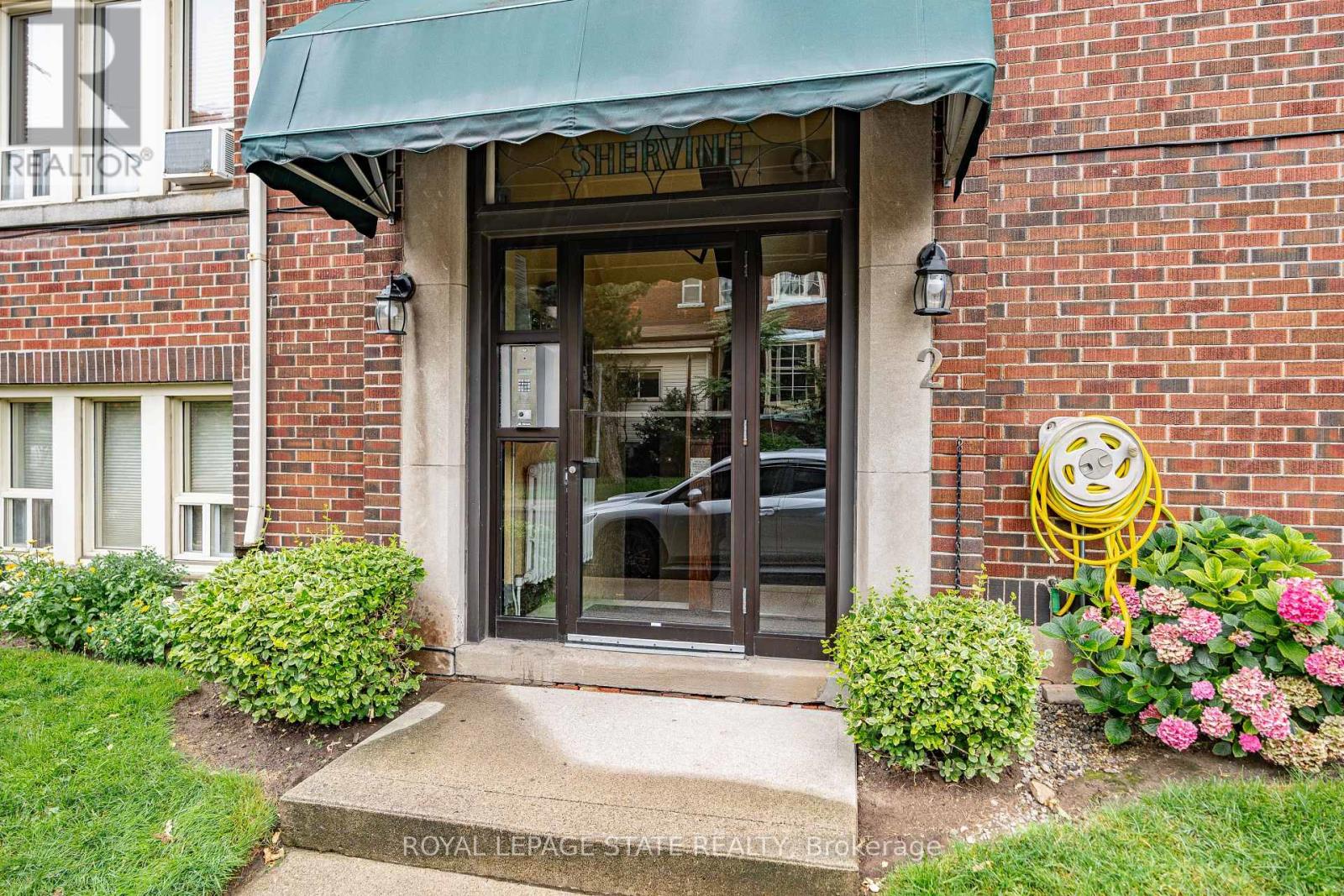 Property at 9 - 2 VINELAND AVENUE image 4