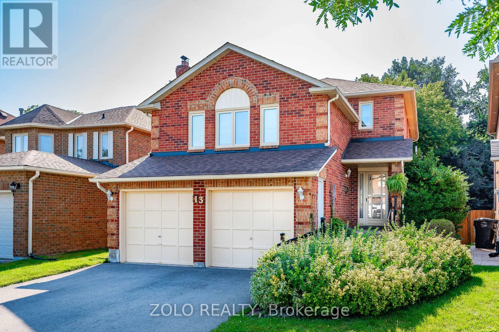 13 Pinellas Drive, Brampton, Ontario  L6Z 3B9 - Photo 2 - W11957184