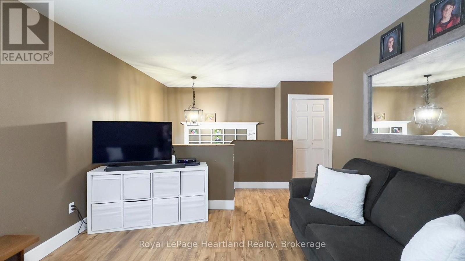223 Bennett Street E, Goderich, Ontario  N7A 1A8 - Photo 5 - X11957276