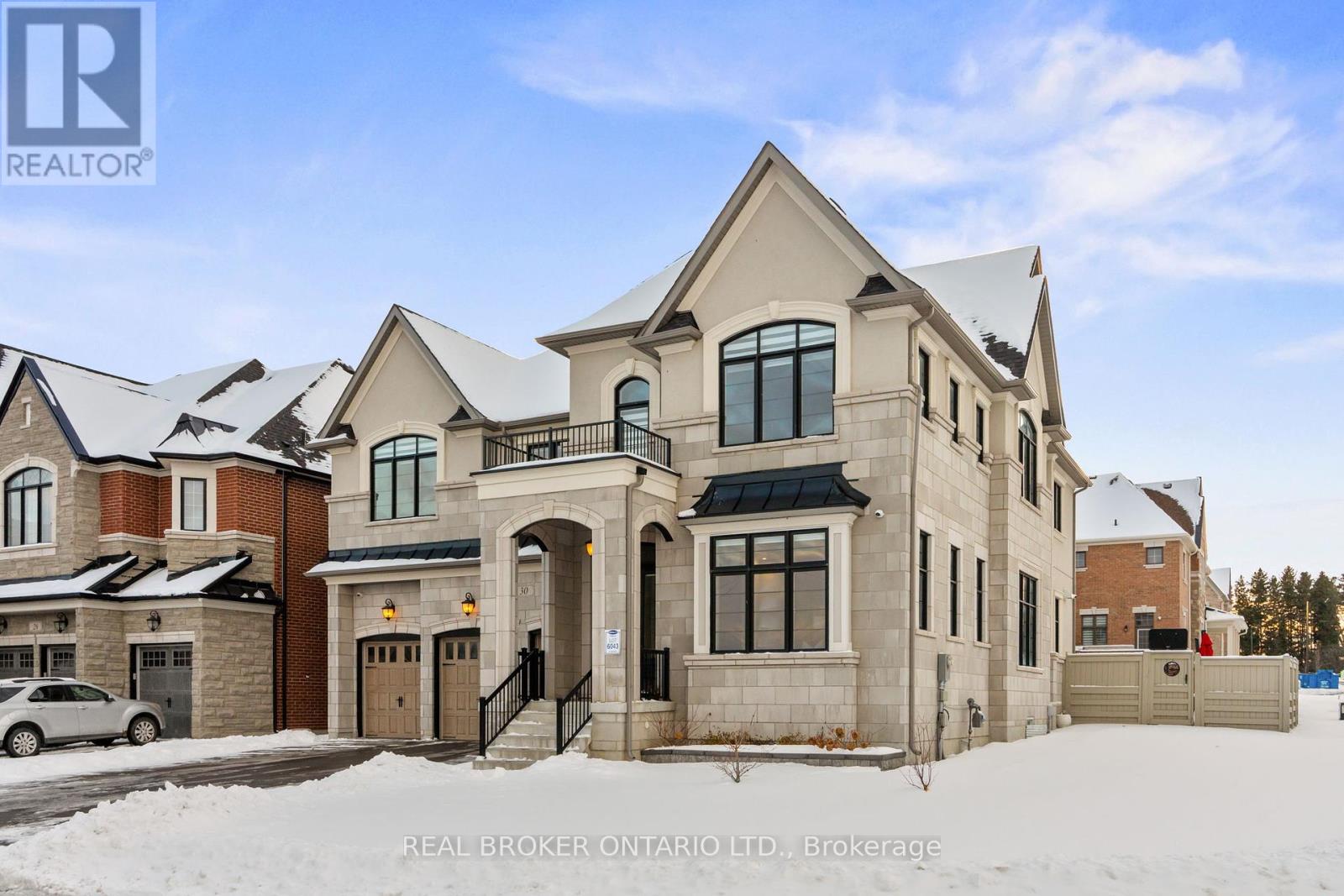 30 LUANG STREET, Vaughan, Ontario