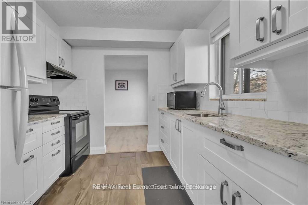 205 - 358 Waterloo Avenue, Guelph, Ontario  N1H 7Y3 - Photo 5 - X11957440