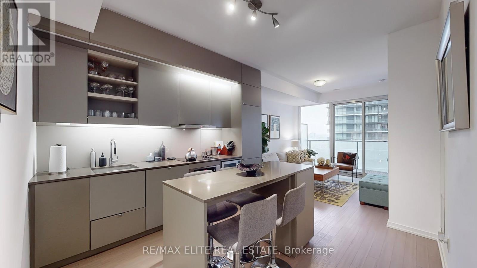 2701 - 101 Peter Street, Toronto (Waterfront Communities), Ontario  M5V 0G6 - Photo 9 - C11957437