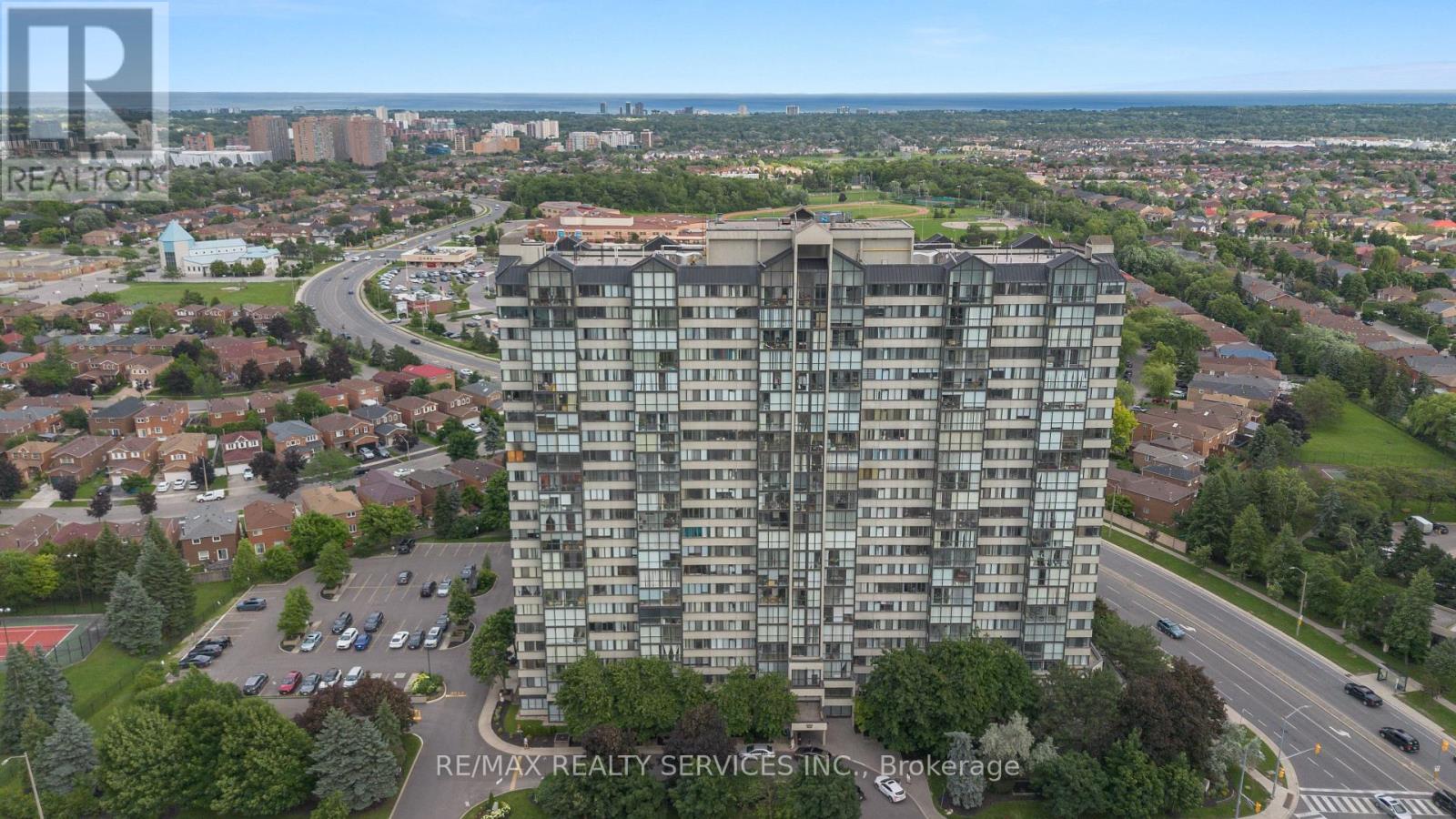 110 - 350 WEBB DRIVE, Mississauga, Ontario