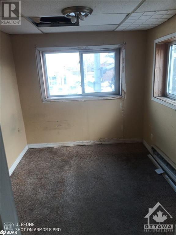 380 Fisher Street, North Bay, Ontario  P1B 2E1 - Photo 3 - 40695925