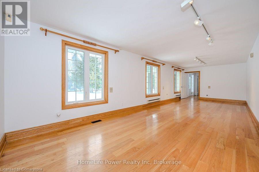 4290 Victoria Road S, Puslinch, Ontario  N0B 2J0 - Photo 3 - 40696292