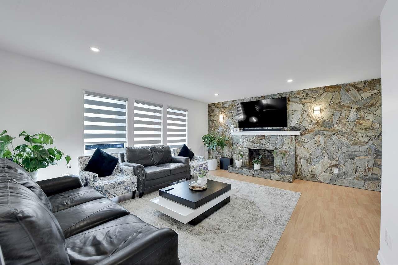 Property at 3077 MOUAT DRIVE image 5