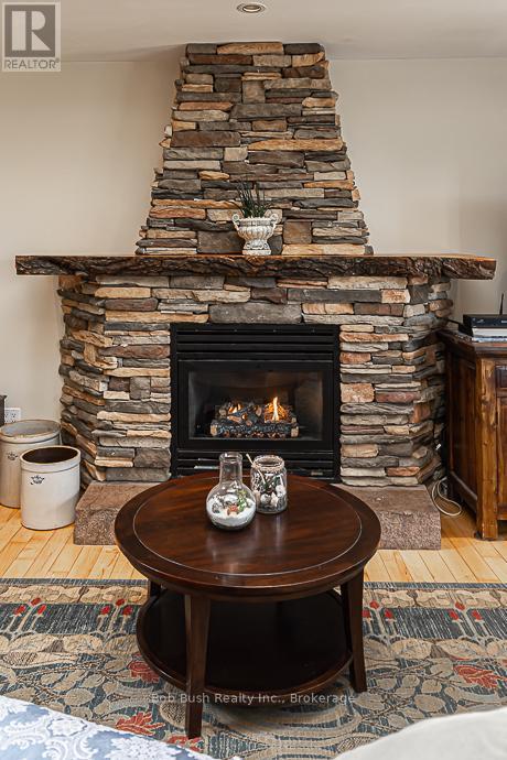 2059 Upper Big Chute Road, Severn, Ontario  L0K 1E0 - Photo 10 - S10438499