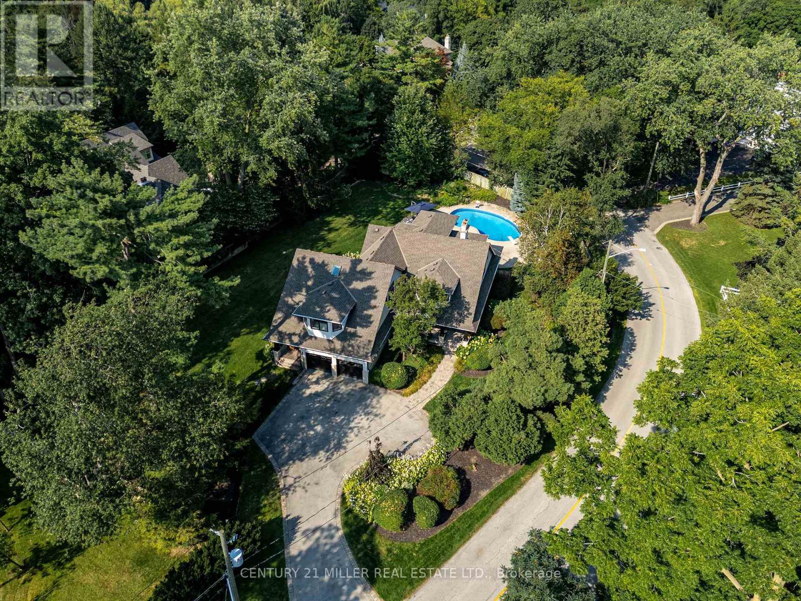 Property at 1247 CUMNOCK CRESCENT image 2