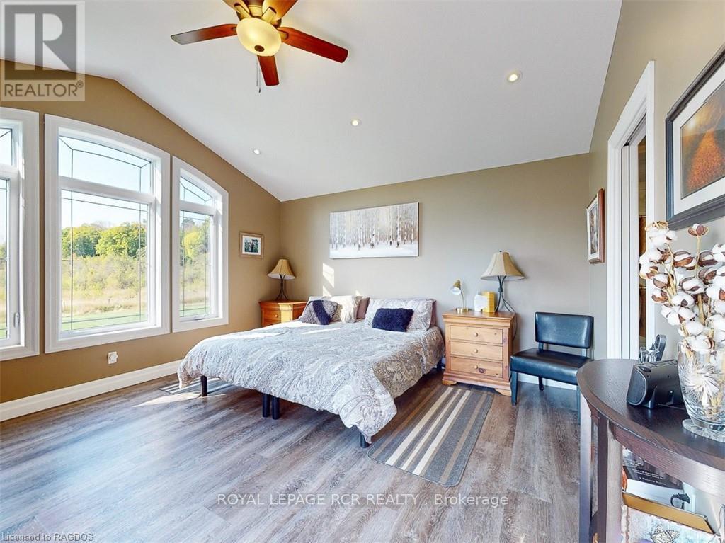 191 Ishwar Drive, Georgian Bluffs, Ontario  N0H 1S0 - Photo 17 - X10846029