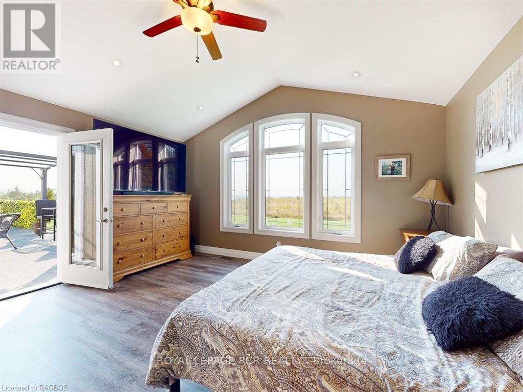 191 Ishwar Drive, Georgian Bluffs, Ontario  N0H 1S0 - Photo 20 - X10846029