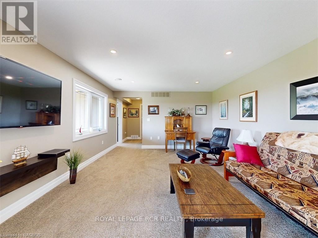 191 Ishwar Drive, Georgian Bluffs, Ontario  N0H 1S0 - Photo 23 - X10846029