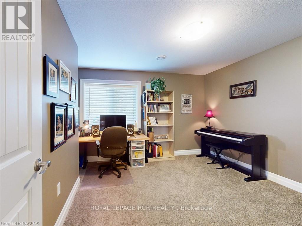 191 Ishwar Drive, Georgian Bluffs, Ontario  N0H 1S0 - Photo 26 - X10846029