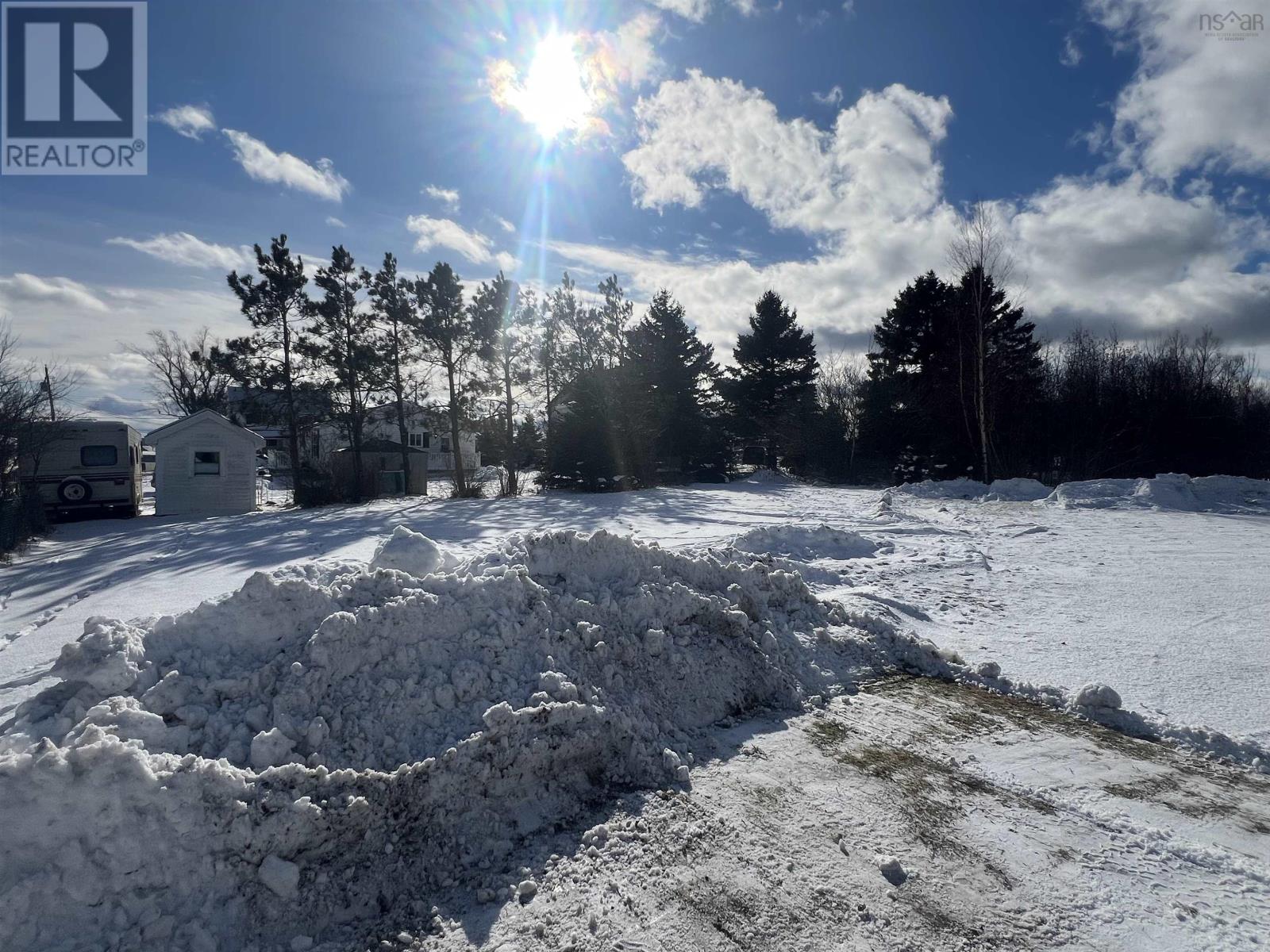 39 Emmanuel Street, Stellarton, Nova Scotia  B0K 1S0 - Photo 4 - 202502340