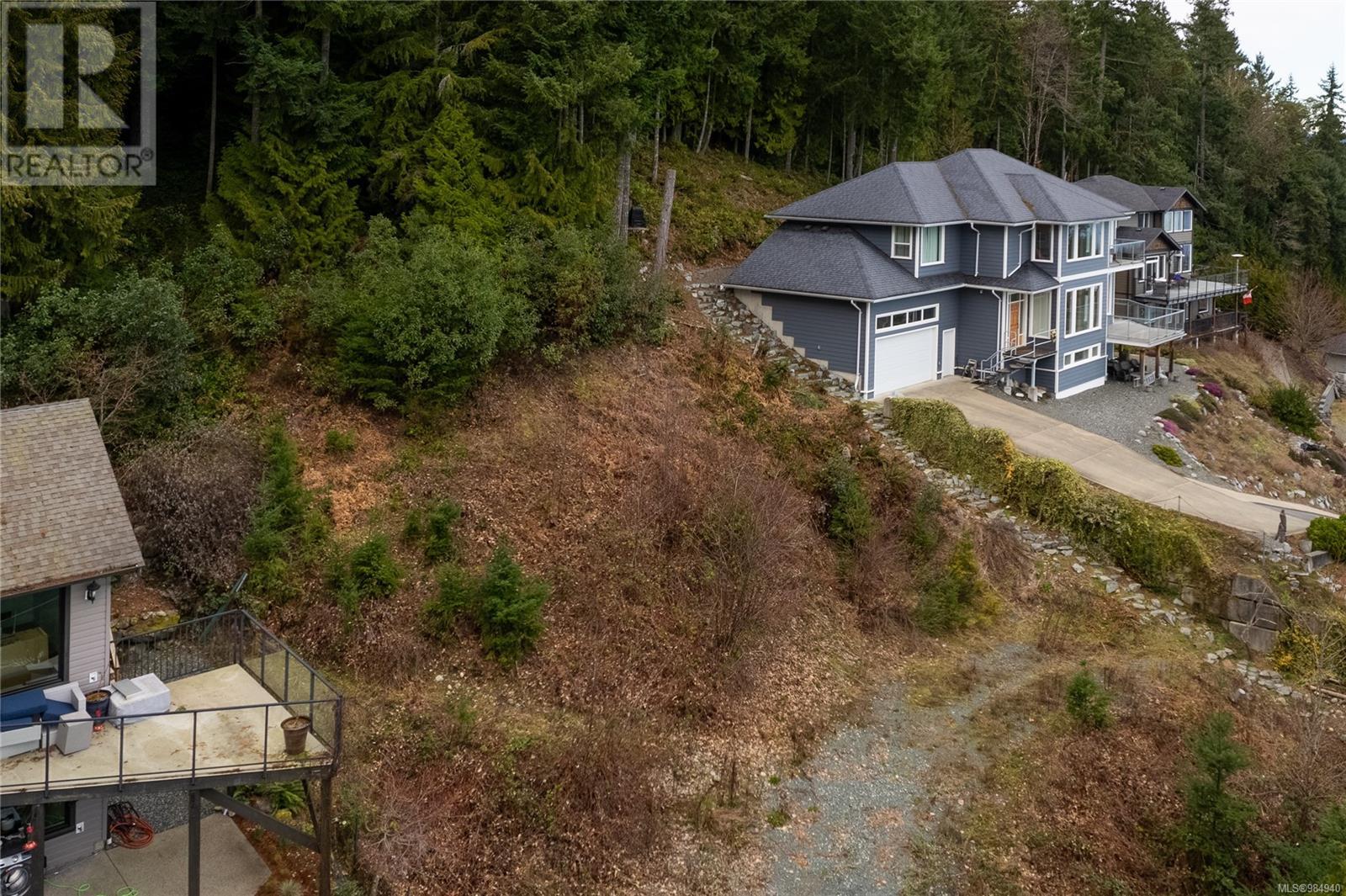 Property at 822 Craig Rd image 2