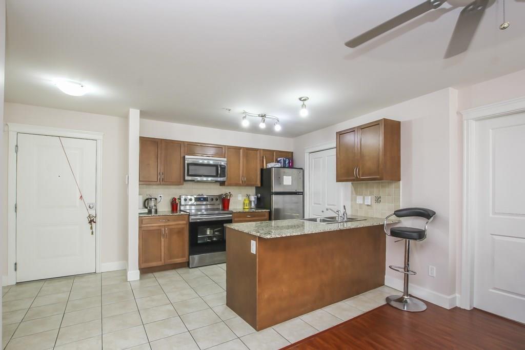 Property at 220 12088 75A AVENUE image 2