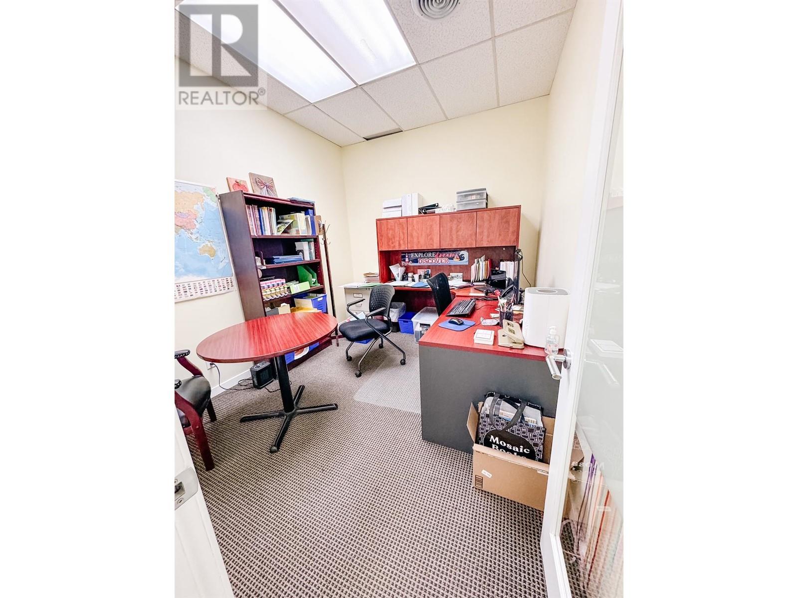 1635 Bertram Street, Kelowna, British Columbia  V1Y 9T2 - Photo 9 - 10334345