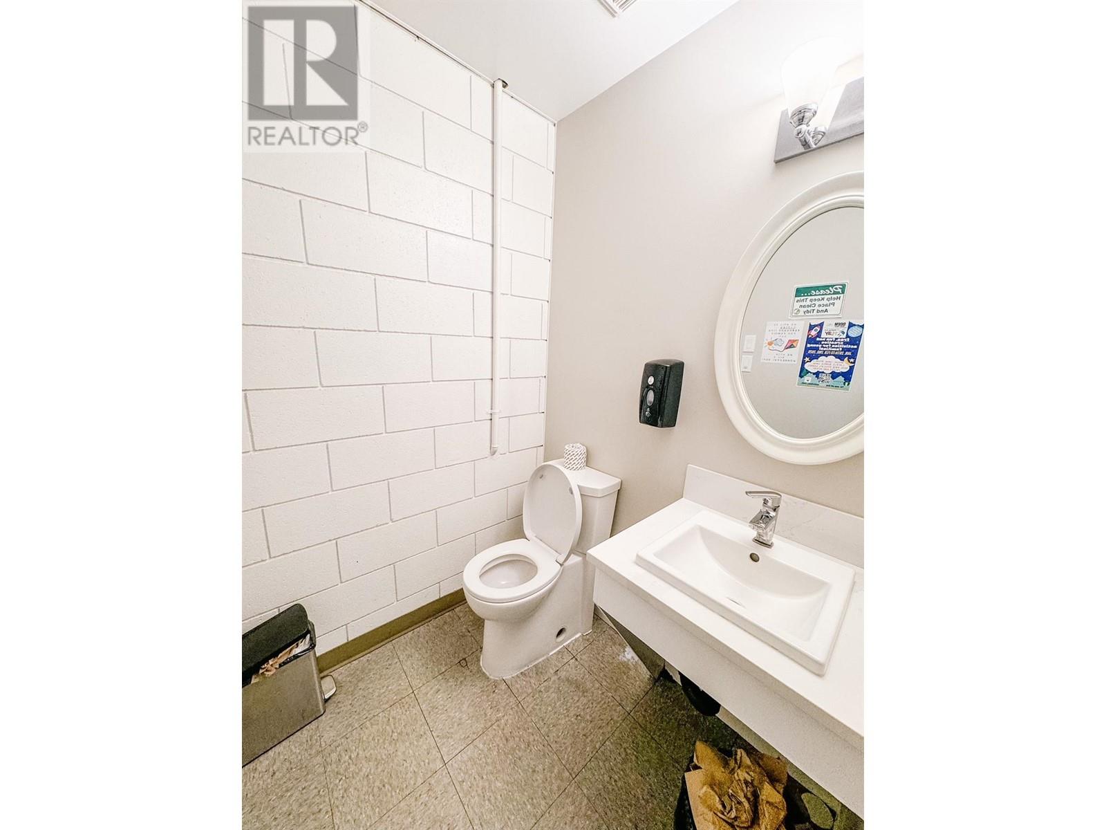 1635 Bertram Street, Kelowna, British Columbia  V1Y 9T2 - Photo 5 - 10334345