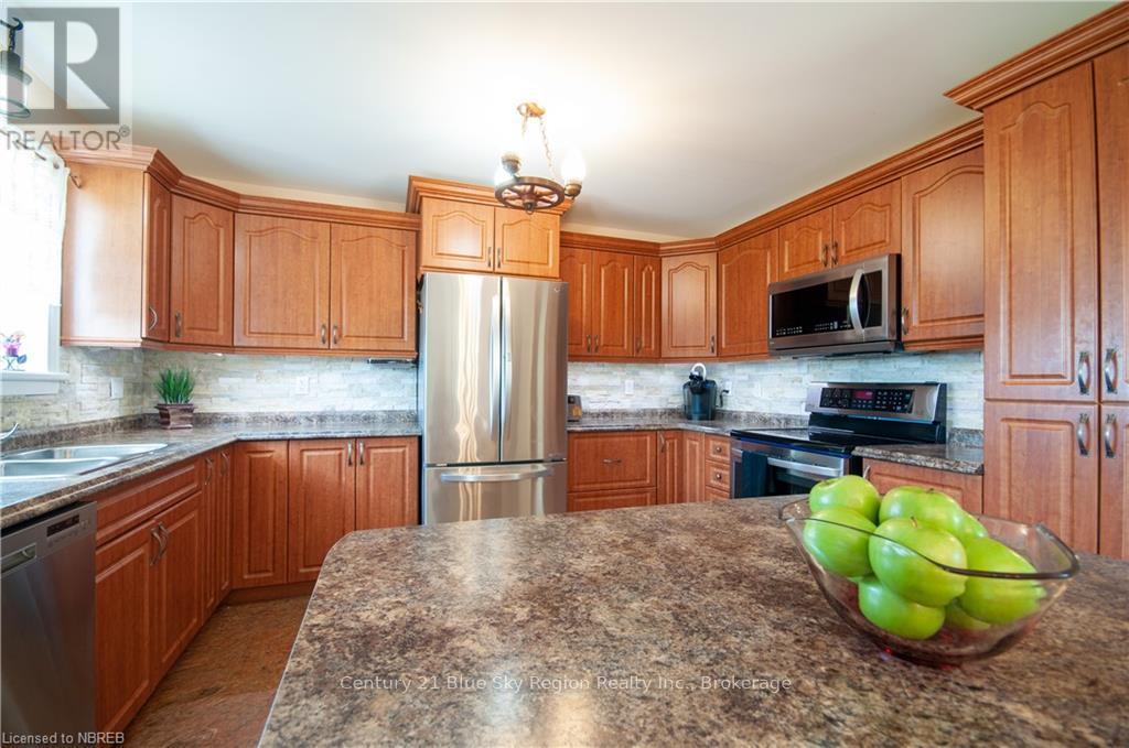 212b River Road, Chisholm, Ontario  P0H 1Z0 - Photo 14 - X10709283