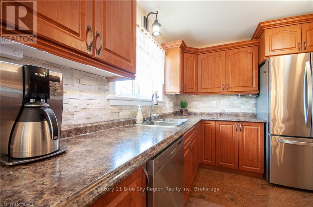 212b River Road, Chisholm, Ontario  P0H 1Z0 - Photo 15 - X10709283