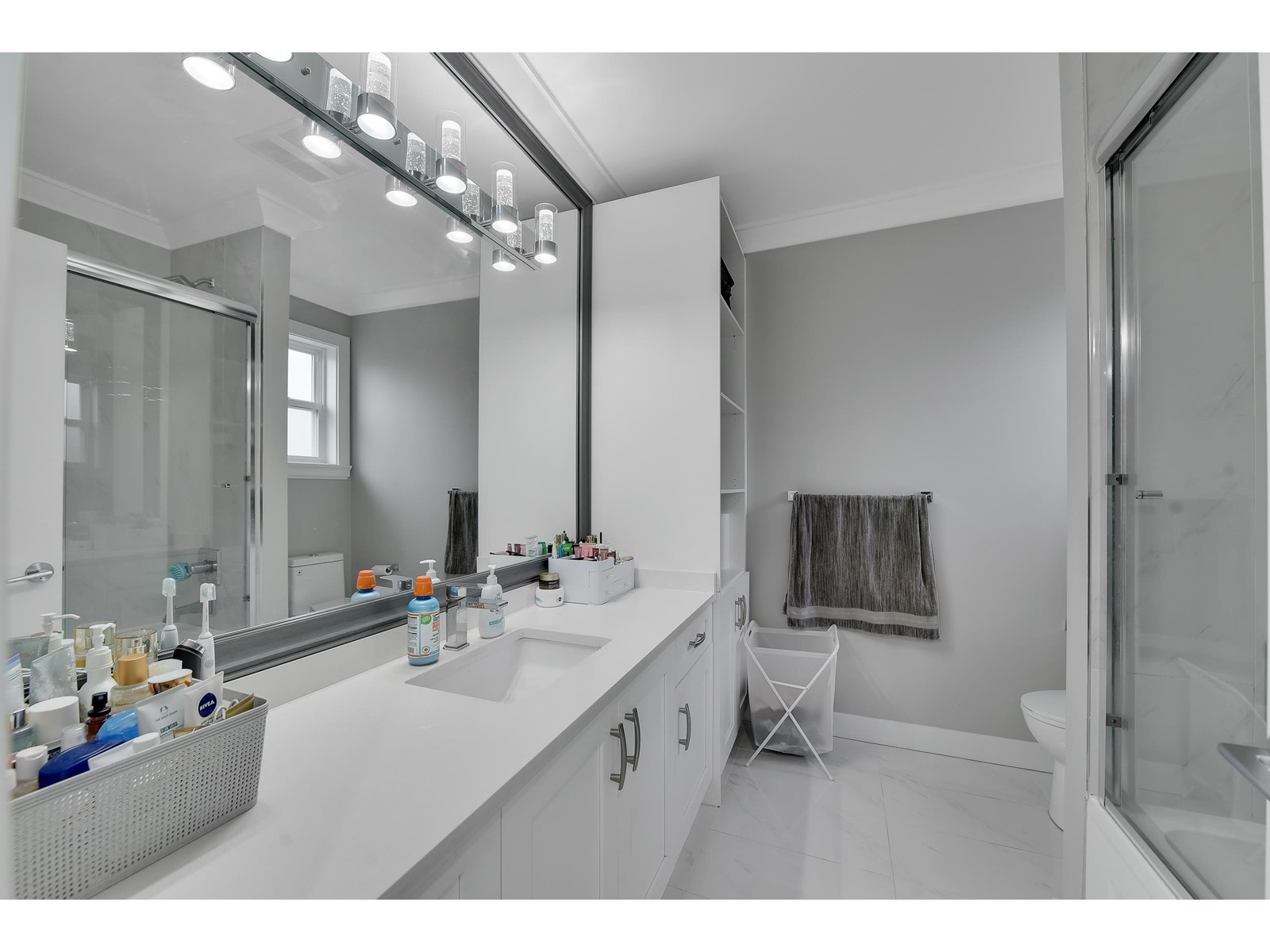 8885 Jedburgh Place, Surrey, British Columbia  V3V 6S1 - Photo 20 - R2963067
