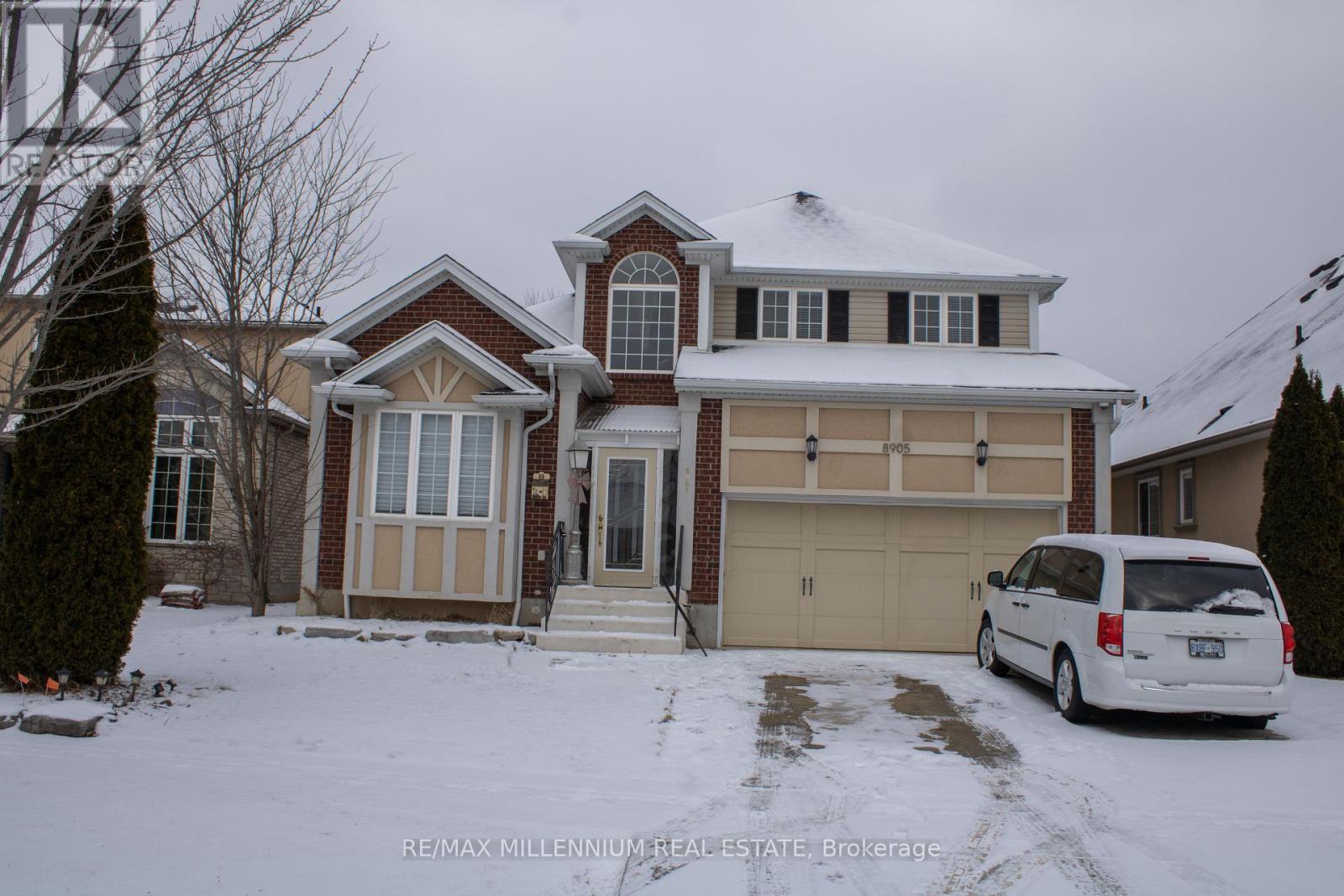 8905 MCGARRY DRIVE, Niagara Falls, Ontario