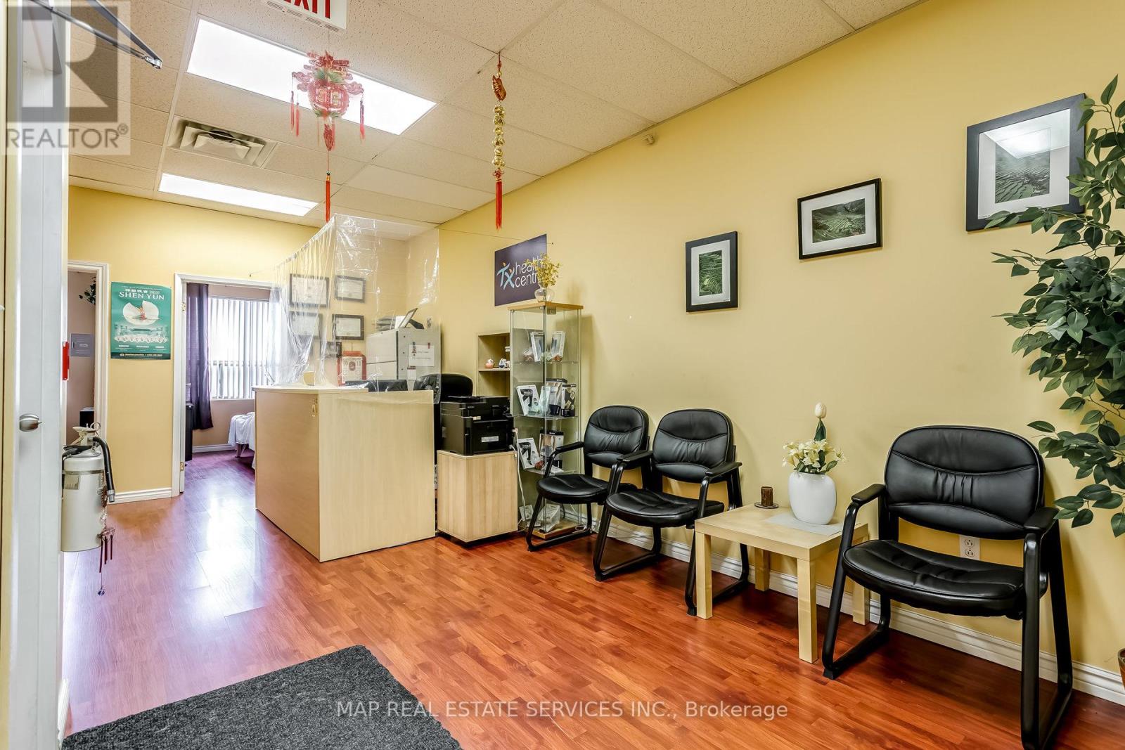 Room 1 - 2272 Bloor Street, Toronto, Ontario  M6S 1N9 - Photo 4 - W11957676