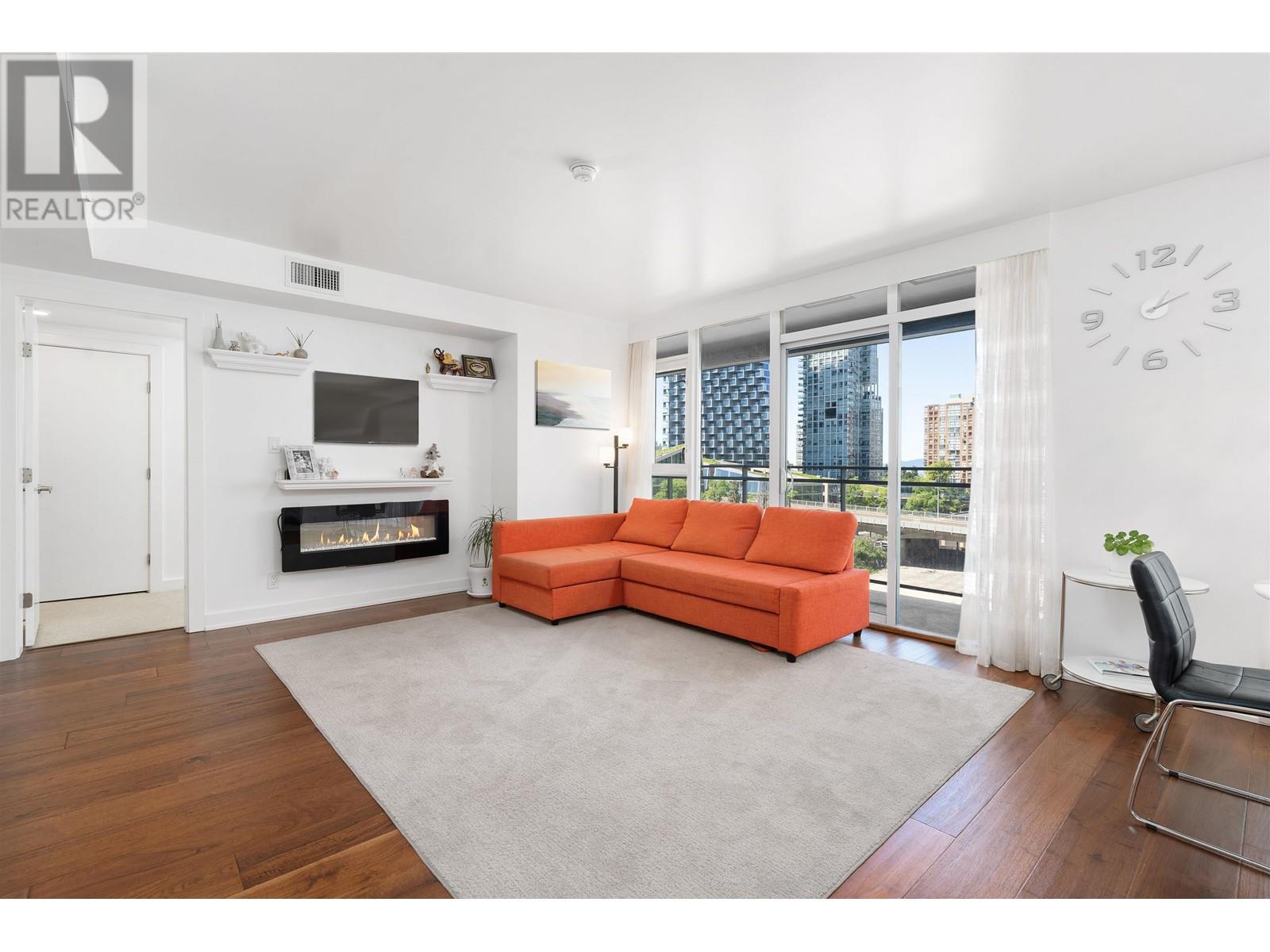 902 1372 Seymour Street, Vancouver, British Columbia  V6Z 2P7 - Photo 1 - R2963778